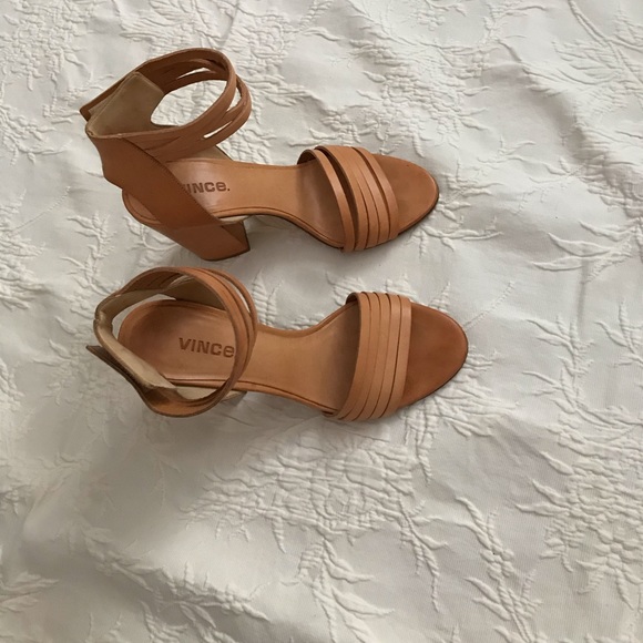 Vince Heeled Leather Sandals. - Picture 5 of 9